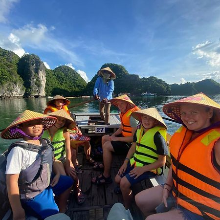 Halong Sapphire Cruises Hotell Ha Long Exteriör bild