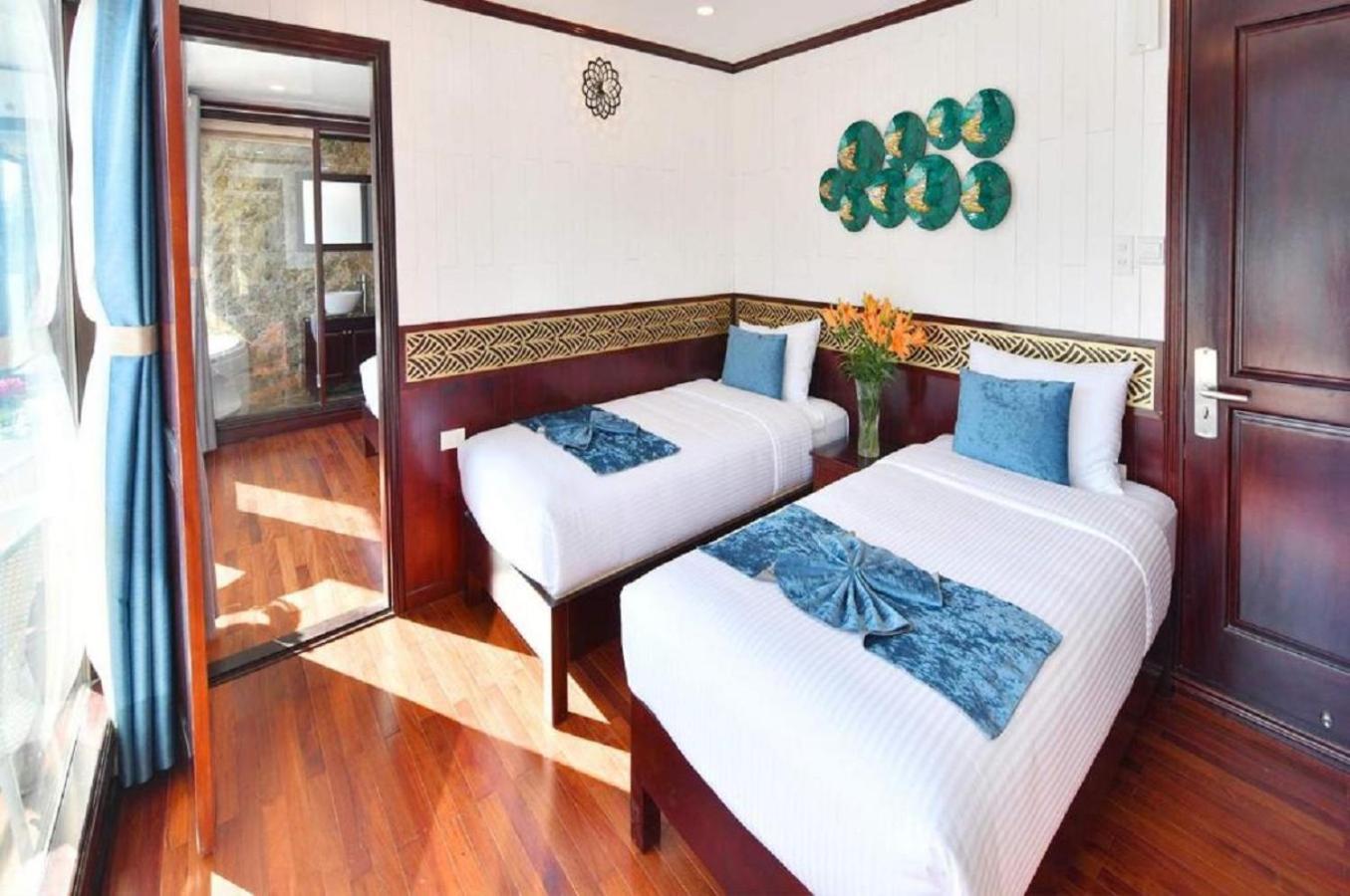 Halong Sapphire Cruises Hotell Ha Long Exteriör bild