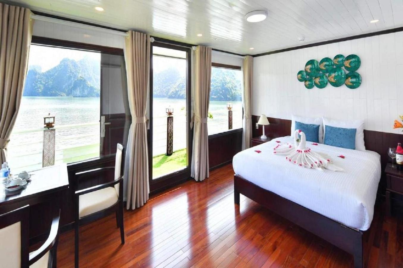 Halong Sapphire Cruises Hotell Ha Long Exteriör bild