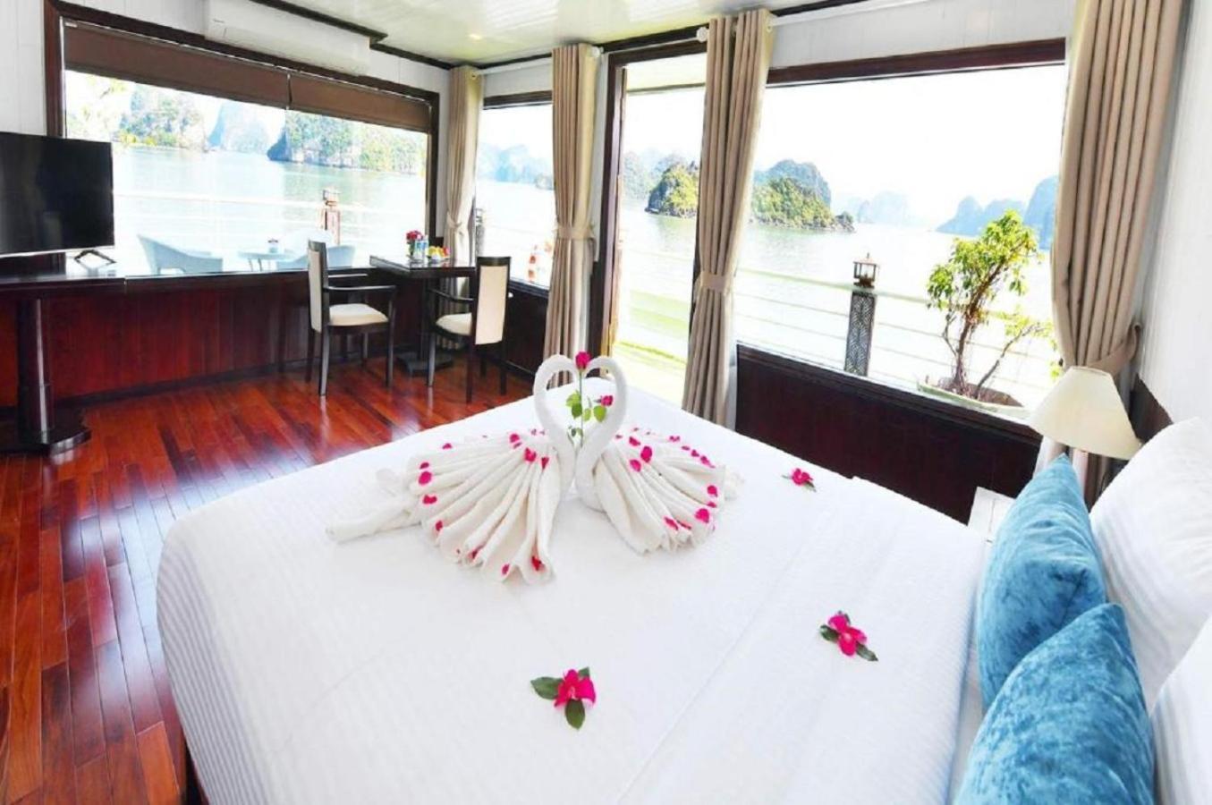 Halong Sapphire Cruises Hotell Ha Long Exteriör bild