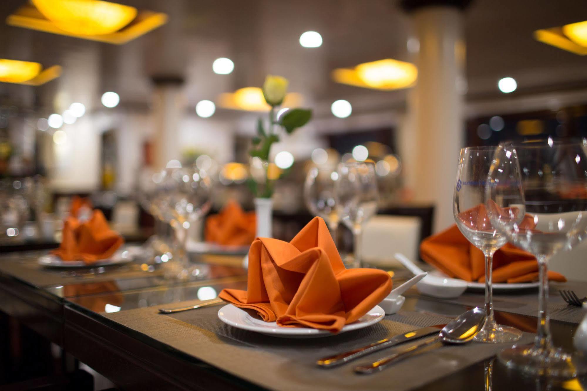 Halong Sapphire Cruises Hotell Ha Long Exteriör bild
