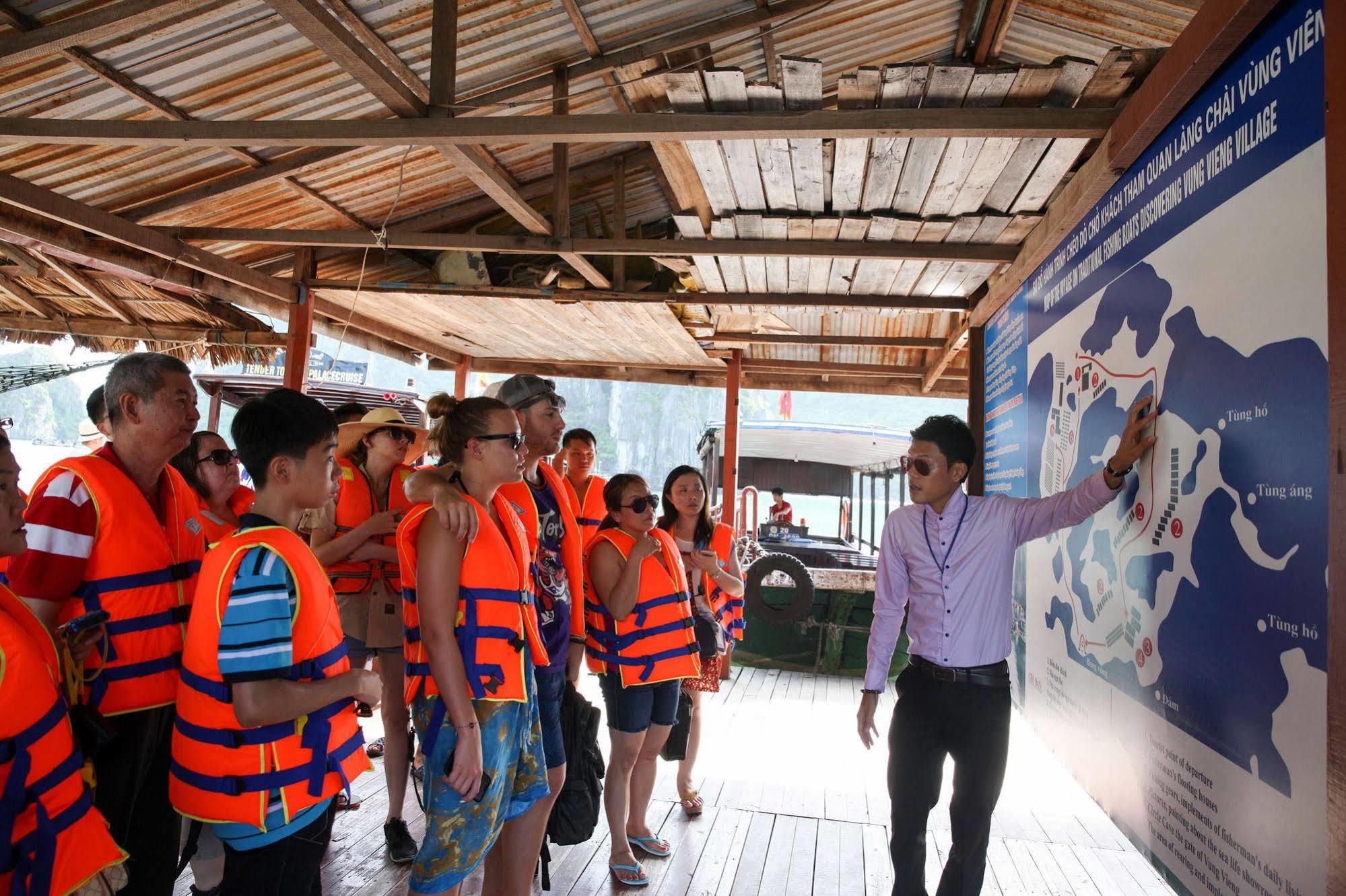 Halong Sapphire Cruises Hotell Ha Long Exteriör bild