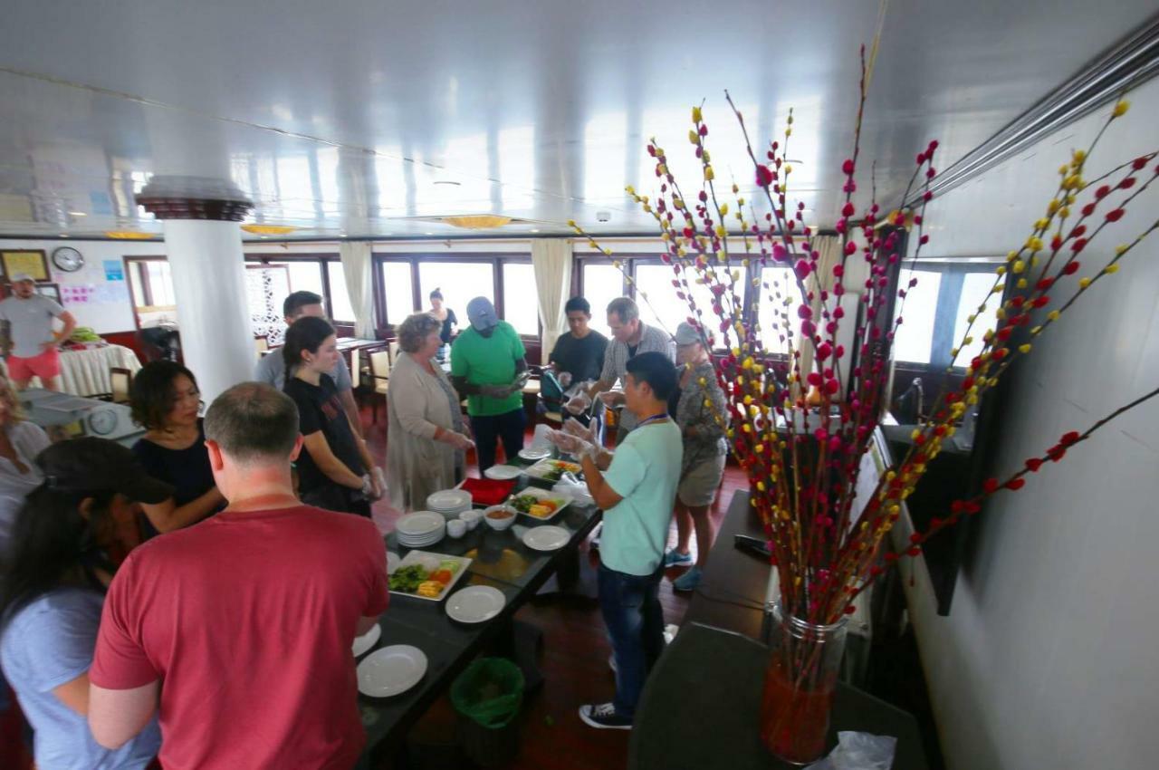 Halong Sapphire Cruises Hotell Ha Long Exteriör bild