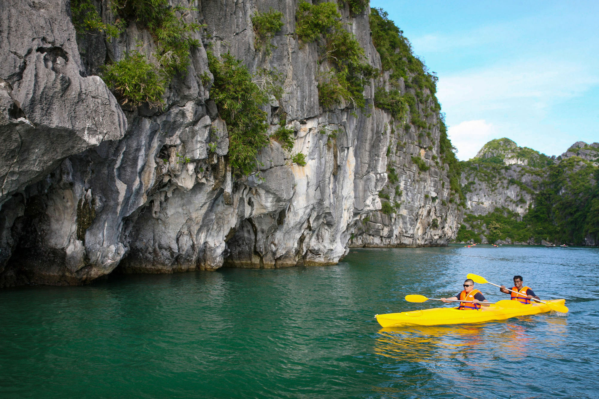 Halong Sapphire Cruises Hotell Ha Long Exteriör bild