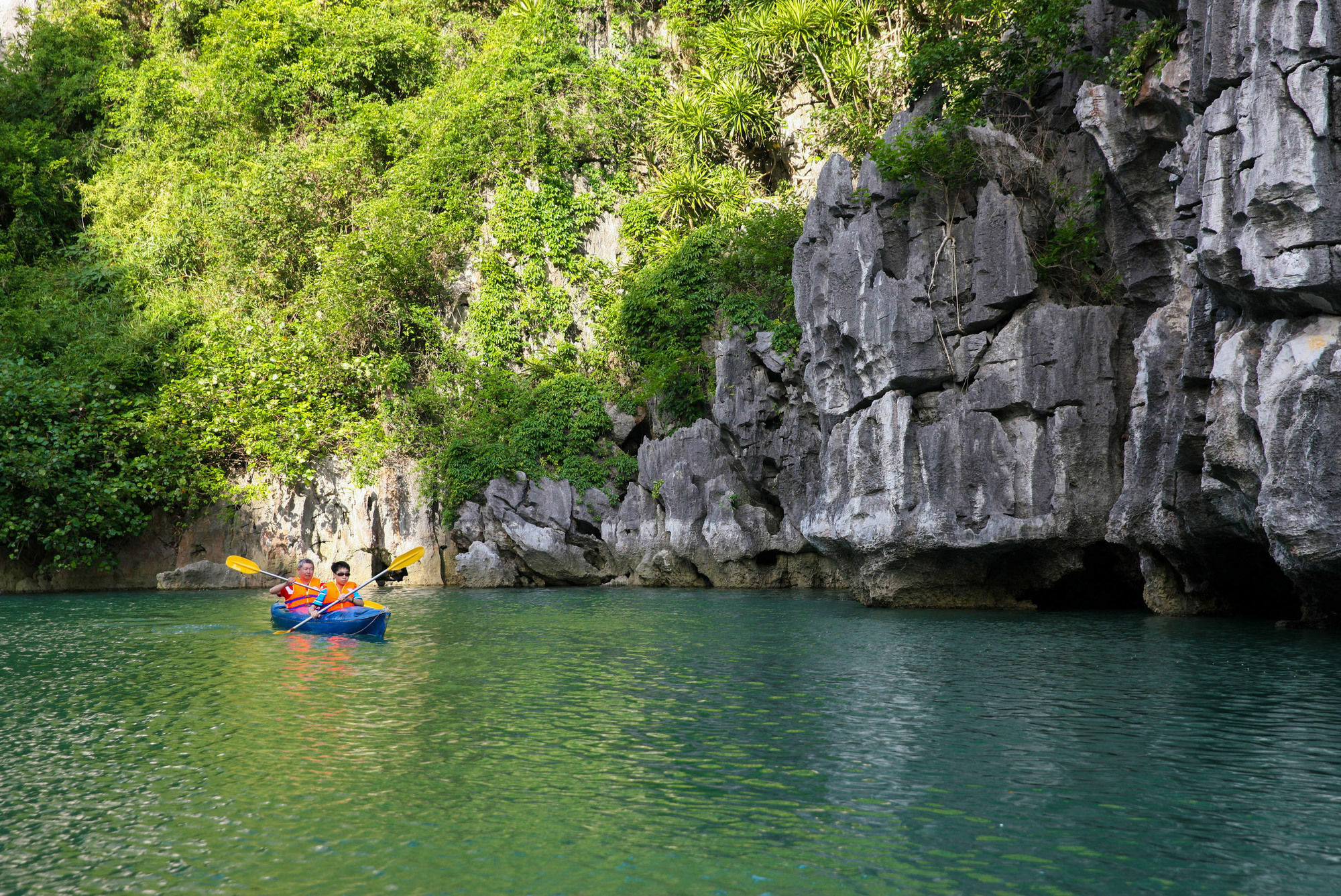 Halong Sapphire Cruises Hotell Ha Long Exteriör bild